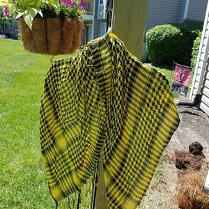 Yellow and black patterned scarf